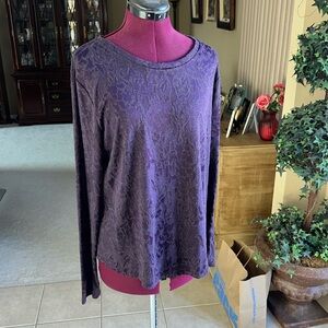 Simply Vera long sleeve T in purple brocade knit.